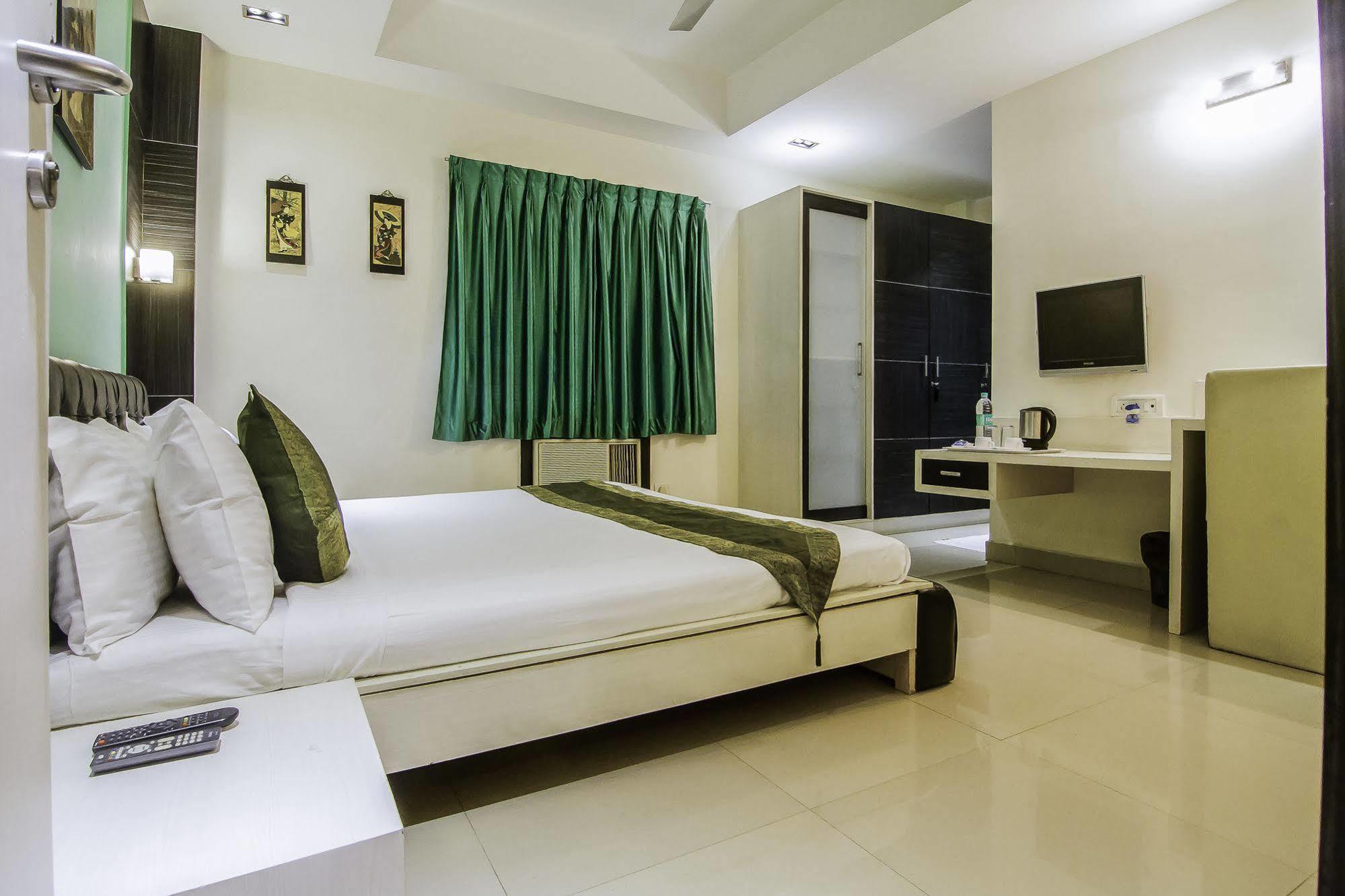 Treebo Trip Hive Hotell Chennai Eksteriør bilde