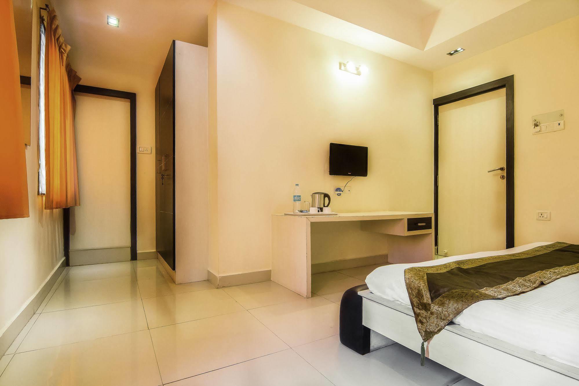 Treebo Trip Hive Hotell Chennai Eksteriør bilde